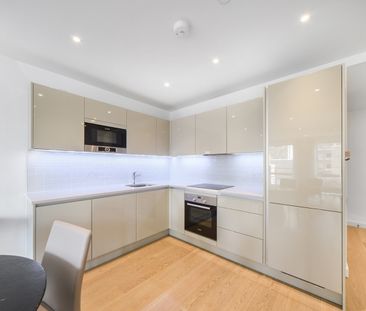 2 Bed Flat, Baldwin Point, SE17 - Photo 6