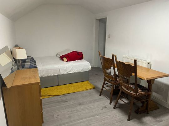 1 Bed Flat, Sherbourne Road, B27 - Photo 1