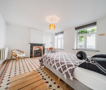 Room at Rue Charles Quint 55 - Photo 2