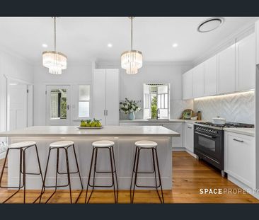 Refined Character Home in Prime Clayfield - Photo 6