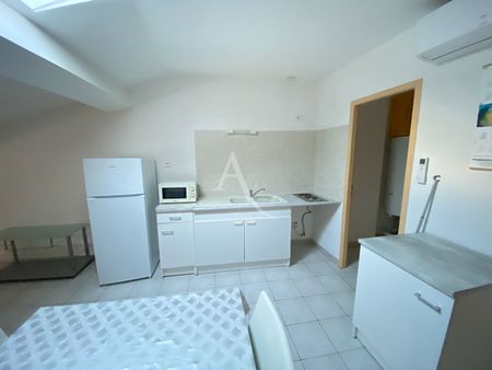 Location Appartement 1 pièce 22m² - Photo 3
