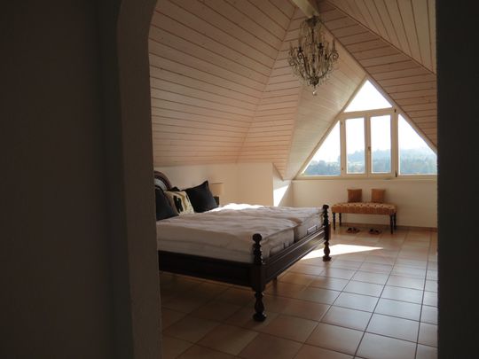 5.5 Zimmer Haus mit Garten und Pool - Foto 1