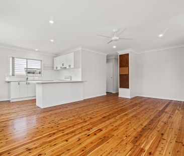 Charming home in heart of Empire Bay - Photo 3