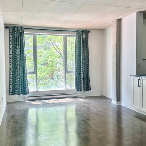 1235 Rue Bishop - Photo 1