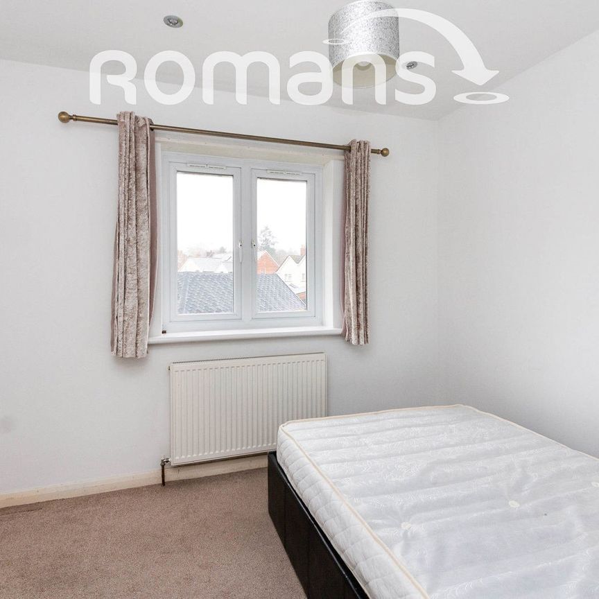 Ashley Road, Farnborough, GU14 - Photo 1