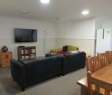 SHARED RESIDENTIAL DWELLING IN A GREAT LOCATION IN MAUNGARAKI - Photo 1