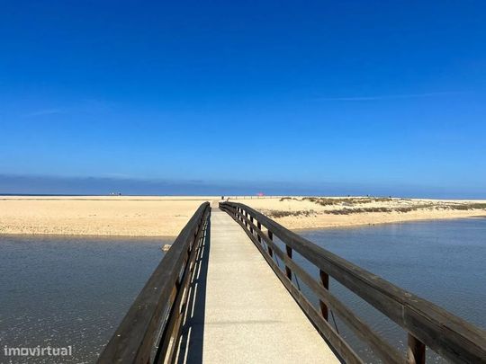 São Pedro da Cadeira, Lisbon - Photo 1