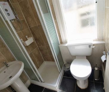 4 Bed - Holdsworth Street, Plymouth - Photo 6