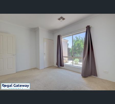 18 Cathedral Link, Aubin Grove, WA 6164 - Photo 3
