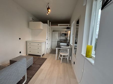 Midvintervägen, Skogås - Photo 3