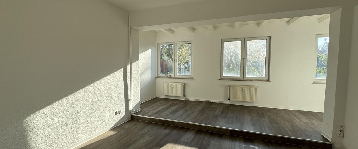 Ihr neues Zuhause: Gemütliche 2-Raum-Wohnung mit Balkon! - Foto 1