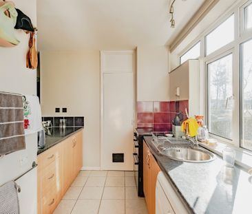 Ifield Drive, Crawley - Photo 4