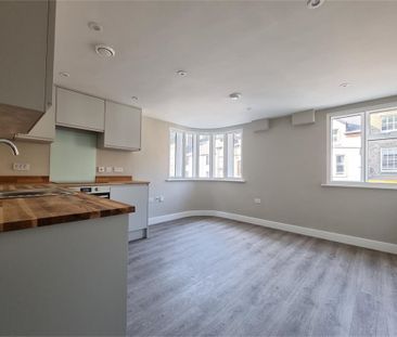Flat 2, Essex House, Regent Street, Cambridge - Photo 1