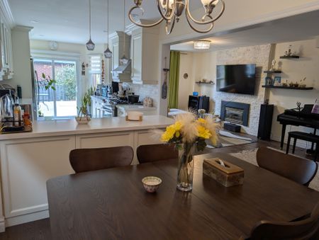 For Lease - 4 Bayel Crescent, Richmond Hill, Ontario - Photo 4