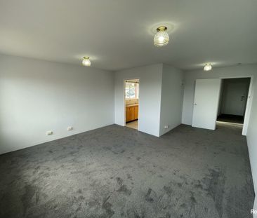 Newly Updated 1 Bedroom Unit - Photo 2