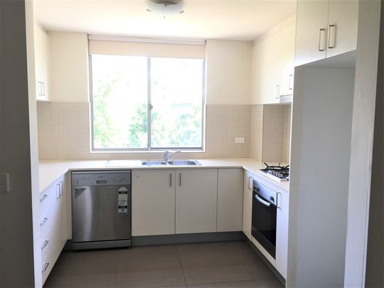 Modern Apartment - Photo 1