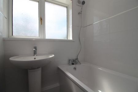 3 bedroom house to rent - Photo 4