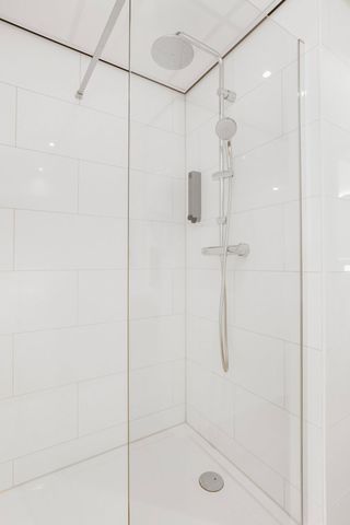 Appartement te huur: Mandelaplein 1 1314 CG Almere - Foto 4