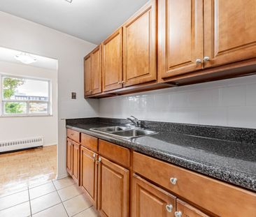 For Lease - 1524 Lawrence Avenue Unit# 514, Toronto, Ontario - Photo 2