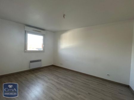 Location Appartement 3 pièces 74m² LA CHAPELLE D ARMENTIERES 59930 - Photo 3