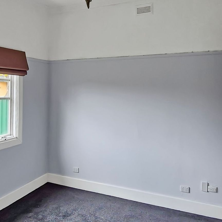 Spacious and Well-Presented Home - Photo 1