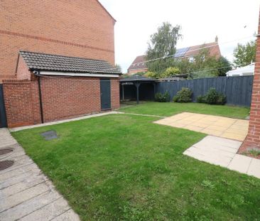 4 bedroom detached house to rent - Photo 1