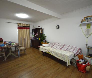 4 bedroom terraced house to rent - Photo 5