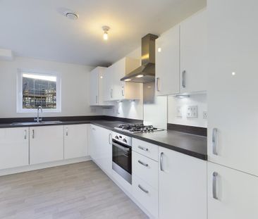 2 bedroom flat to rent - Photo 4