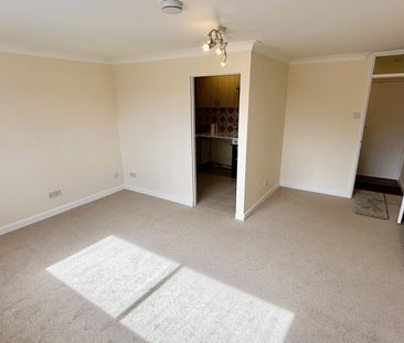 North Petherton, Bridgwater, Somerset - Photo 2