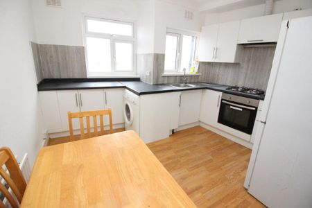 2 bedroom flat to rent - Photo 3