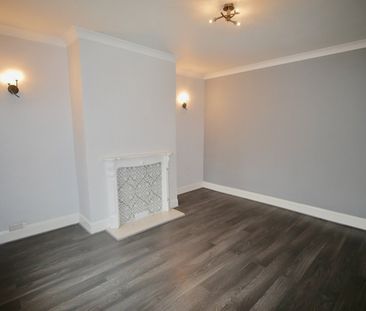 2 Bed End Terrace, Ilford Street, LS27 - Photo 1