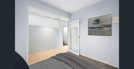 A Stylish and Easy-Care Home Moments from the Best of St Kilda - Photo 4