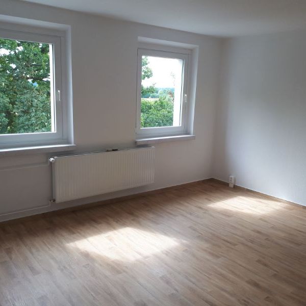 Frisch renovierte 3 Raumwohnung mit Duschbad! - Photo 1