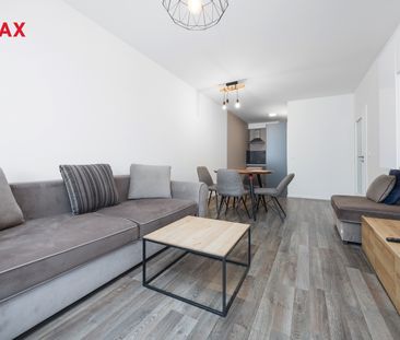 Pronájem bytu 2+kk v osobním vlastnictví 60 m², Praha 3 - Strašnice - Photo 2