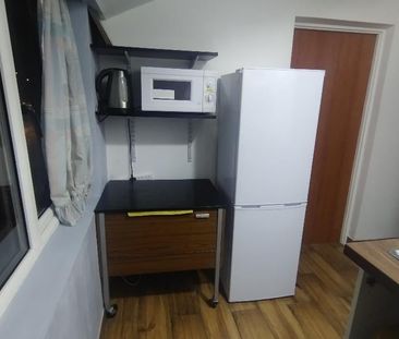 Studio Flat, Prior Deram Walk, CV4 - Photo 1
