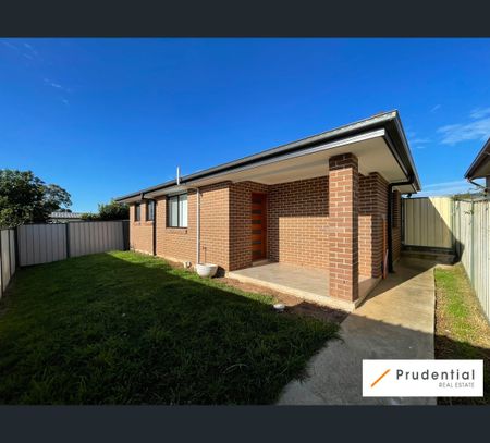 34A Lorenzo Cre, Rosemeadow, NSW 2560 - Photo 4