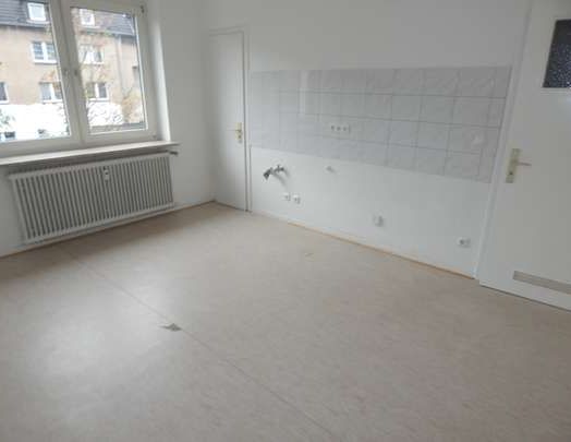 Einzugsfertig! Nur noch die Möbel mitbringen! 1 Zi Wohnküche/D/B - Photo 1