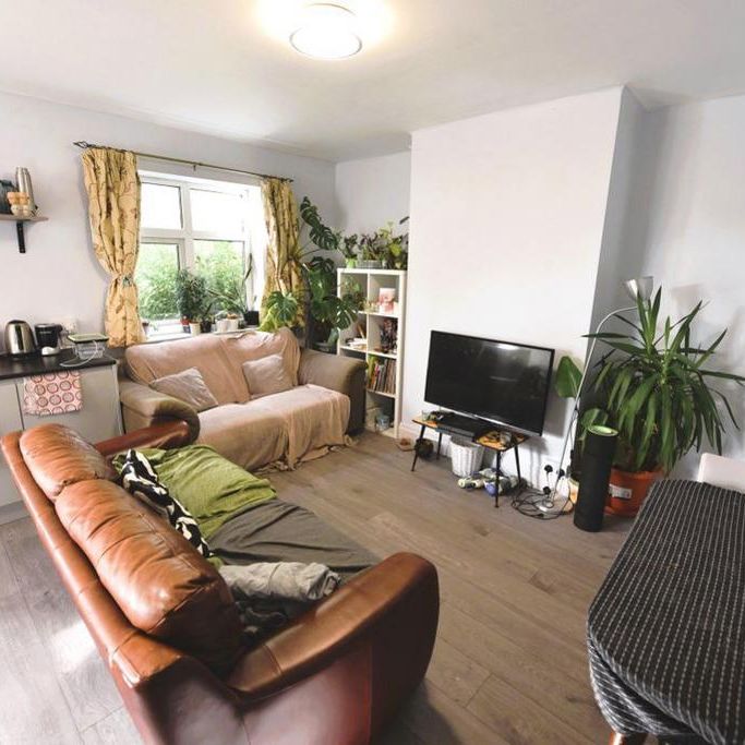 4 bedroom house to rent - Photo 1