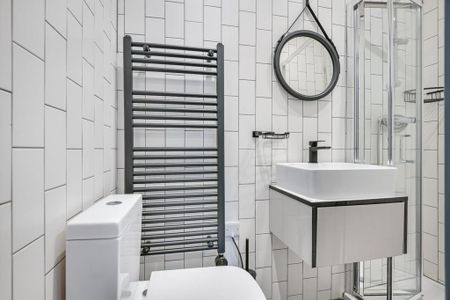 House share to rent - Photo 2