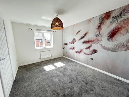 4 bedroom detached house to rent - Photo 5