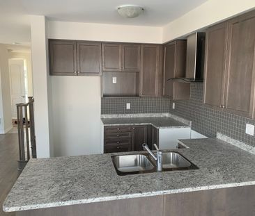 For Lease - 32 Oaktree Drive, Haldimand, Ontario - Photo 3