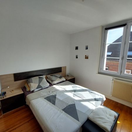 Location Appartement 3 pièces 73m² EU 76260 - Photo 3