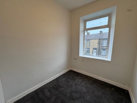 Melbourne Street, Padiham - Photo 2