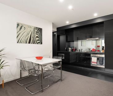 Spacious one bedroom apartment in the Quays - Photo 5