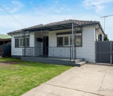 “Warm and Inviting Two-Bedroom Home” - Photo 4