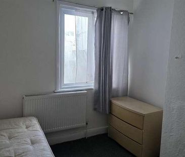 Hammond Road, Southall, UB2 - Photo 3