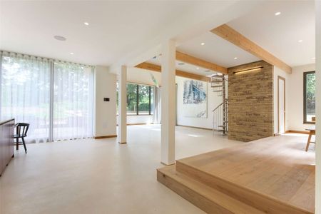 A contemporary newly built home in the sought-after village of Knockholt - Photo 2