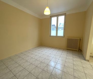 Location Appartement 2 pièces 47m² - Photo 6