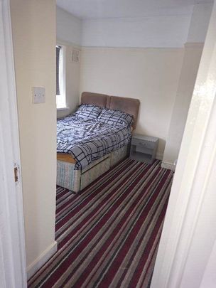 Room in a Shared House, Drews Lane, B8 - Photo 1