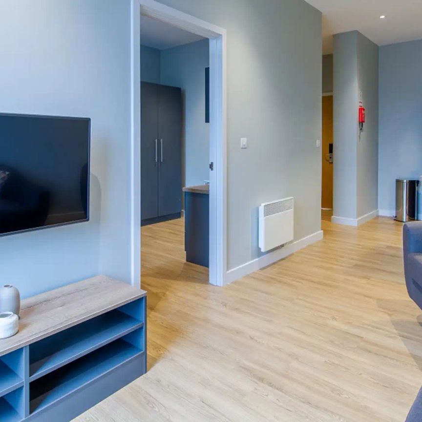 1 Bed Apartment - Photo 1
